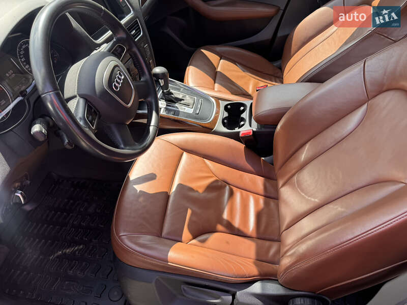 Позашляховик / Кросовер Audi Q5 2011 в Києві