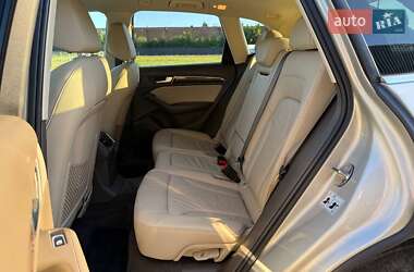 Внедорожник / Кроссовер Audi Q5 2016 в 