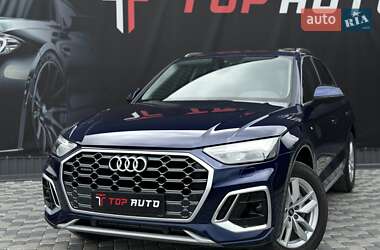 Внедорожник / Кроссовер Audi Q5 2022 в 