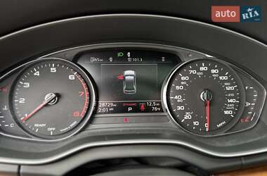 Внедорожник / Кроссовер Audi Q5 2022 в 