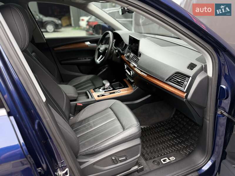 Внедорожник / Кроссовер Audi Q5 2022 в Львове