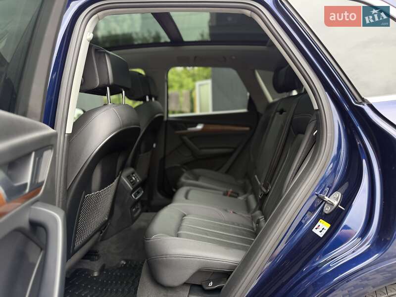 Внедорожник / Кроссовер Audi Q5 2022 в Львове