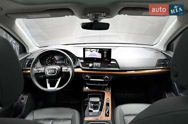 Внедорожник / Кроссовер Audi Q5 2022 в 