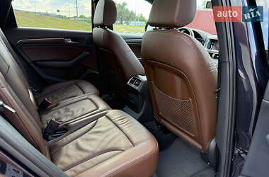 Внедорожник / Кроссовер Audi Q5 2016 в 