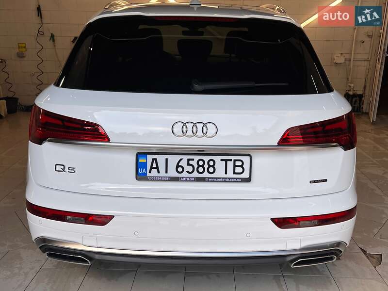 Позашляховик / Кросовер Audi Q5 2022 в Києві
