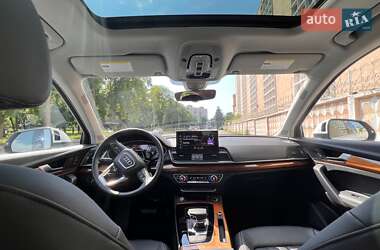 Внедорожник / Кроссовер Audi Q5 2022 в 