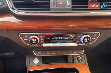 Внедорожник / Кроссовер Audi Q5 2022 в 