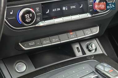 Внедорожник / Кроссовер Audi Q5 2019 в 