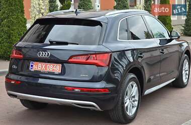 Внедорожник / Кроссовер Audi Q5 2019 в 