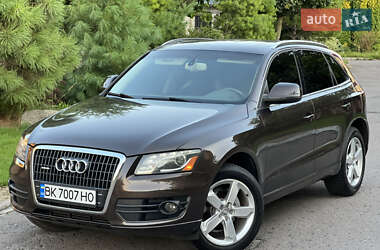 Внедорожник / Кроссовер Audi Q5 2010 в 
