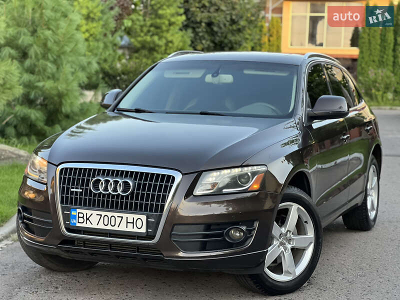 Внедорожник / Кроссовер Audi Q5 2010 в Ровно