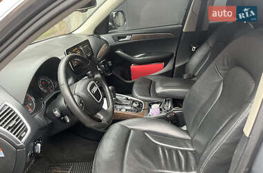 Внедорожник / Кроссовер Audi Q5 2010 в 