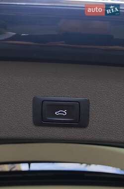Внедорожник / Кроссовер Audi Q5 2016 в 
