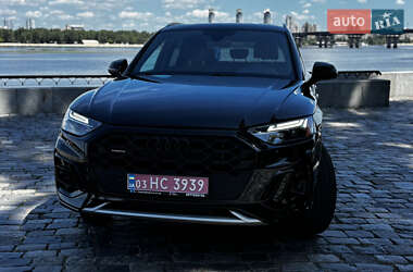 Внедорожник / Кроссовер Audi Q5 2021 в Киеве