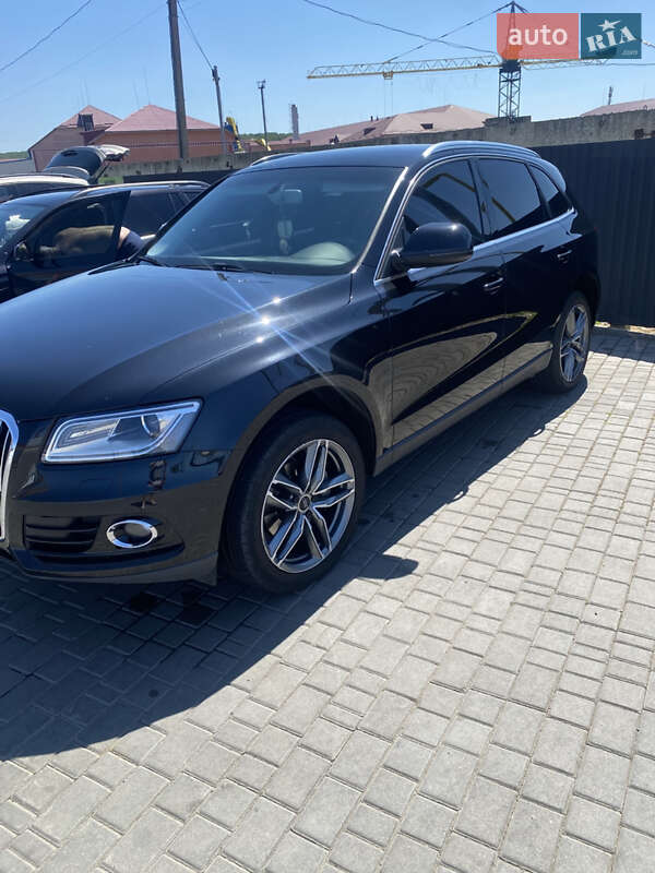 Внедорожник / Кроссовер Audi Q5 2013 в Мукачево