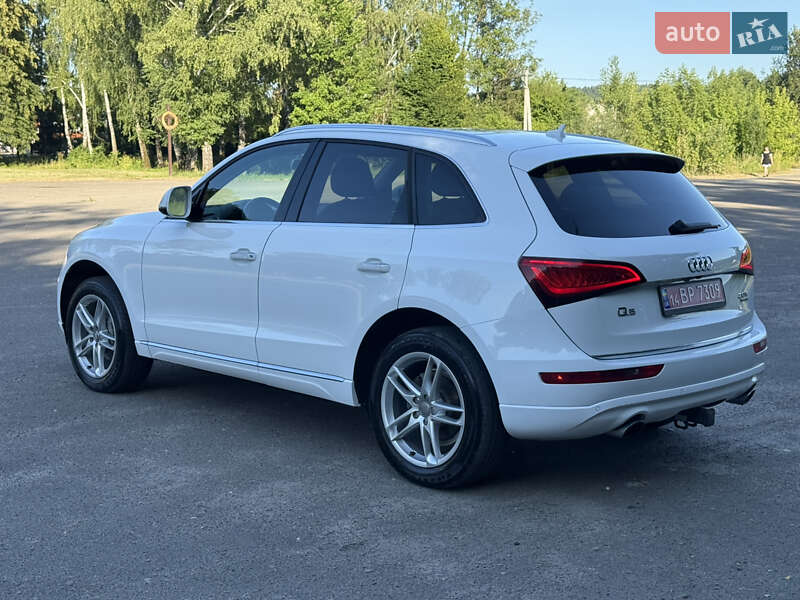 Внедорожник / Кроссовер Audi Q5 2015 в Самборе