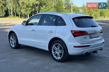 Внедорожник / Кроссовер Audi Q5 2015 в 