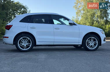 Внедорожник / Кроссовер Audi Q5 2015 в 