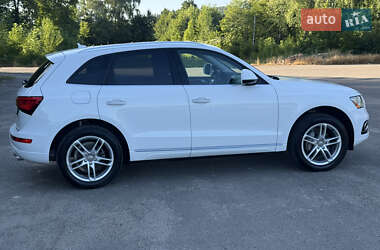 Внедорожник / Кроссовер Audi Q5 2015 в 