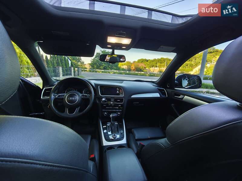 Внедорожник / Кроссовер Audi Q5 2016 в Обухове