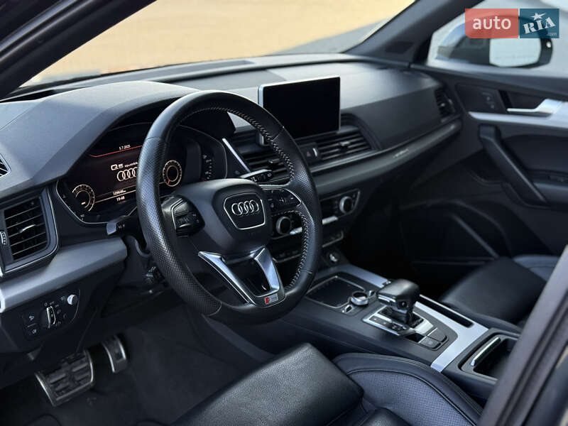 Внедорожник / Кроссовер Audi Q5 2017 в Тернополе