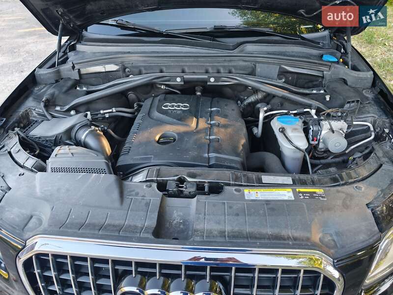 Внедорожник / Кроссовер Audi Q5 2016 в Обухове
