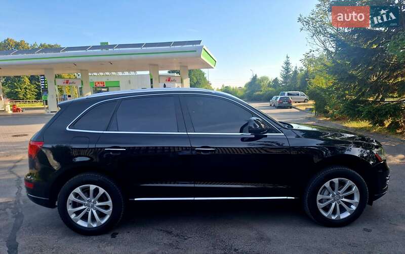 Внедорожник / Кроссовер Audi Q5 2016 в 