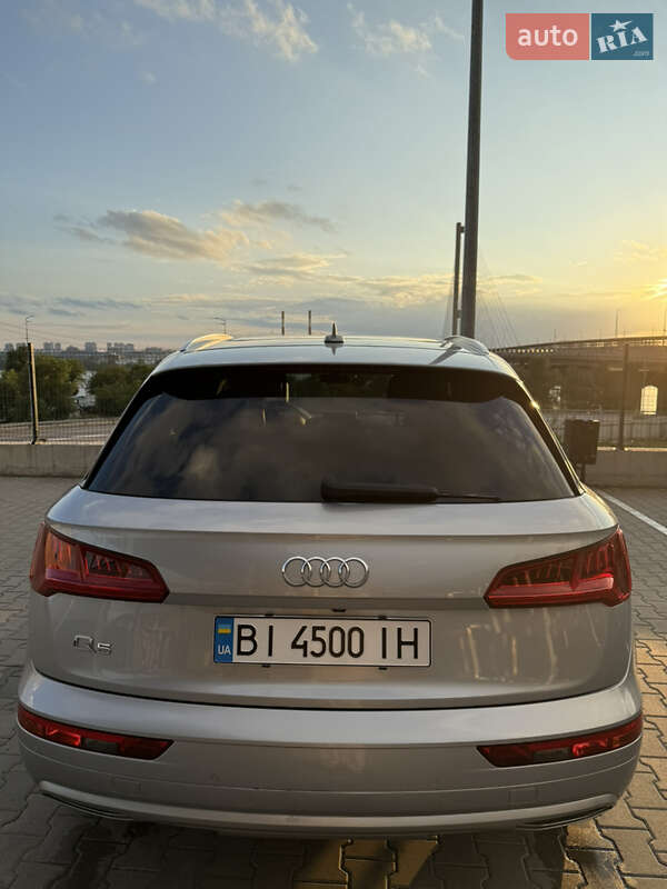 Внедорожник / Кроссовер Audi Q5 2018 в Киеве