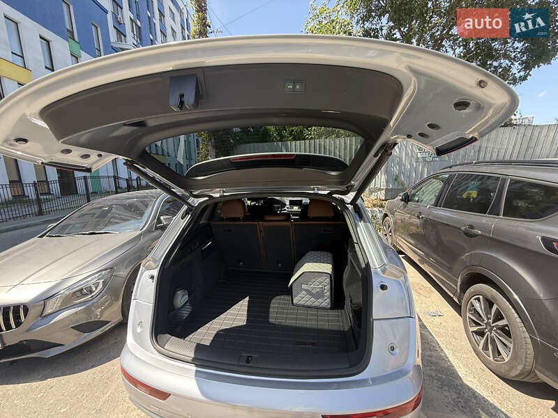 Внедорожник / Кроссовер Audi Q5 2018 в Киеве