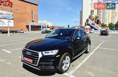 Позашляховик / Кросовер Audi Q5 2017 в 