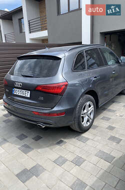 Внедорожник / Кроссовер Audi Q5 2015 в 