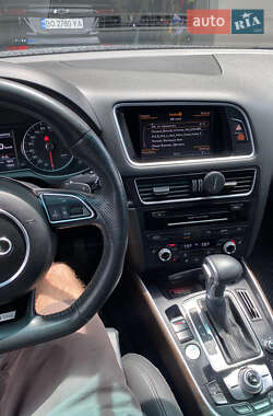 Внедорожник / Кроссовер Audi Q5 2015 в 