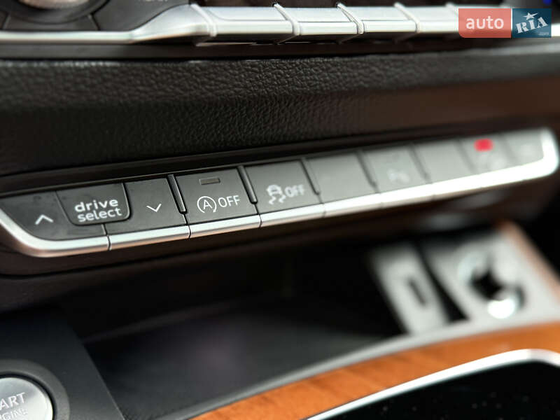 Внедорожник / Кроссовер Audi Q5 2022 в Дрогобыче