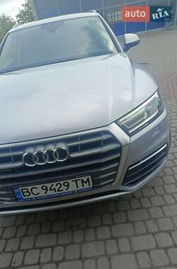 Внедорожник / Кроссовер Audi Q5 2018 в 