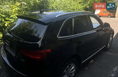 Внедорожник / Кроссовер Audi Q5 2012 в 