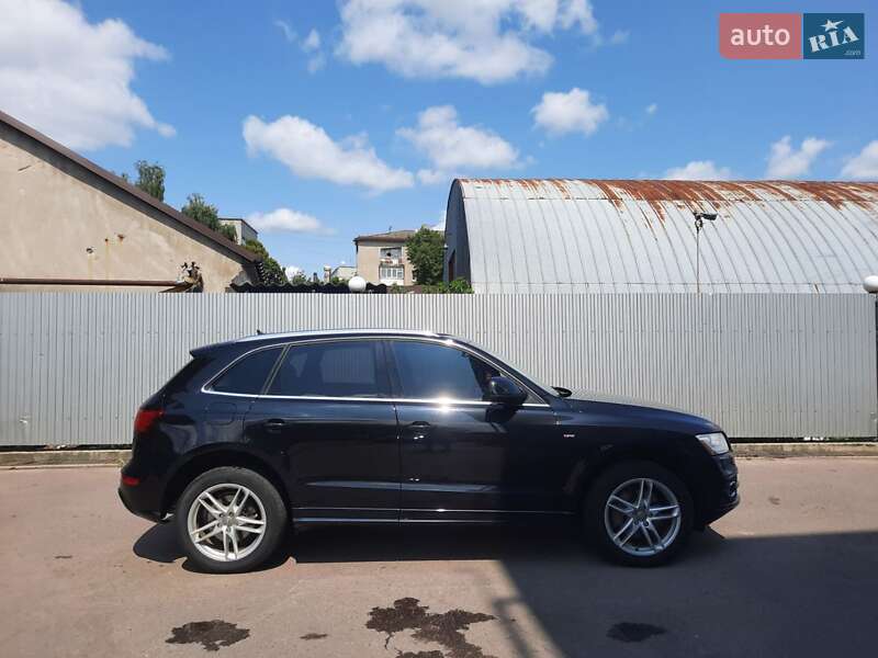 Позашляховик / Кросовер Audi Q5 2013 в Житомирі