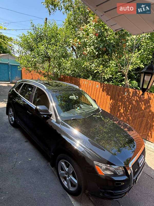 Позашляховик / Кросовер Audi Q5 2011 в Житомирі
