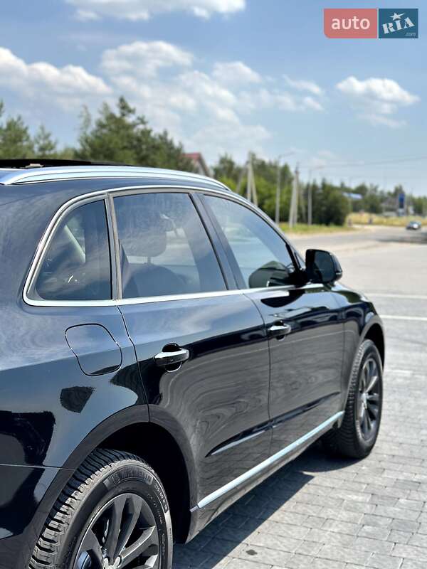 Позашляховик / Кросовер Audi Q5 2015 в Самборі