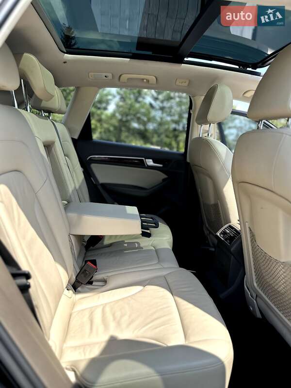 Позашляховик / Кросовер Audi Q5 2015 в Самборі