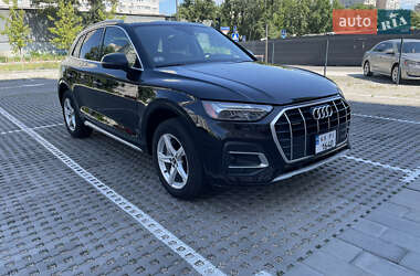 Внедорожник / Кроссовер Audi Q5 2022 в 