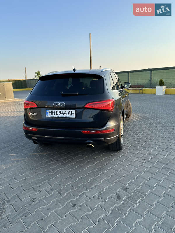 Внедорожник / Кроссовер Audi Q5 2013 в Одессе