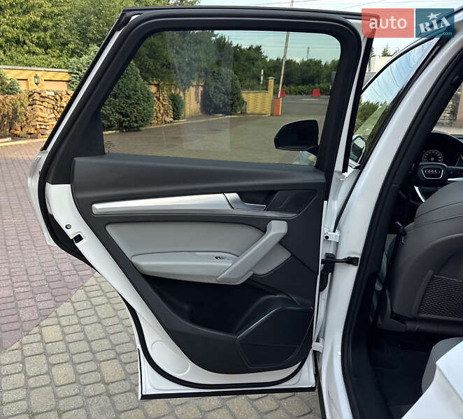 Внедорожник / Кроссовер Audi Q5 2024 в Мукачево фото 46 Внедорожник / Кроссовер Audi Q5 2024 в Мукачево