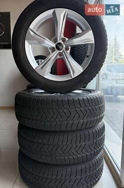 Внедорожник / Кроссовер Audi Q5 2022 в 