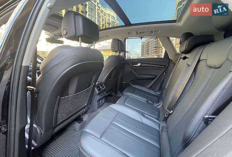 Позашляховик / Кросовер Audi Q5 2018 в Києві