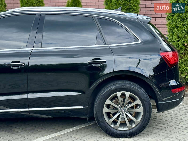 Внедорожник / Кроссовер Audi Q5 2015 в Самборе