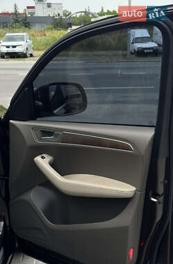 Внедорожник / Кроссовер Audi Q5 2011 в 