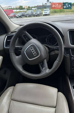 Внедорожник / Кроссовер Audi Q5 2011 в 