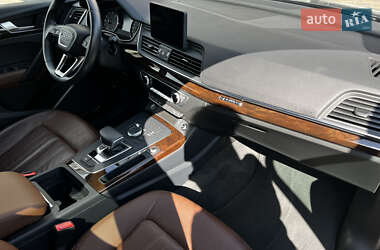 Внедорожник / Кроссовер Audi Q5 2019 в 