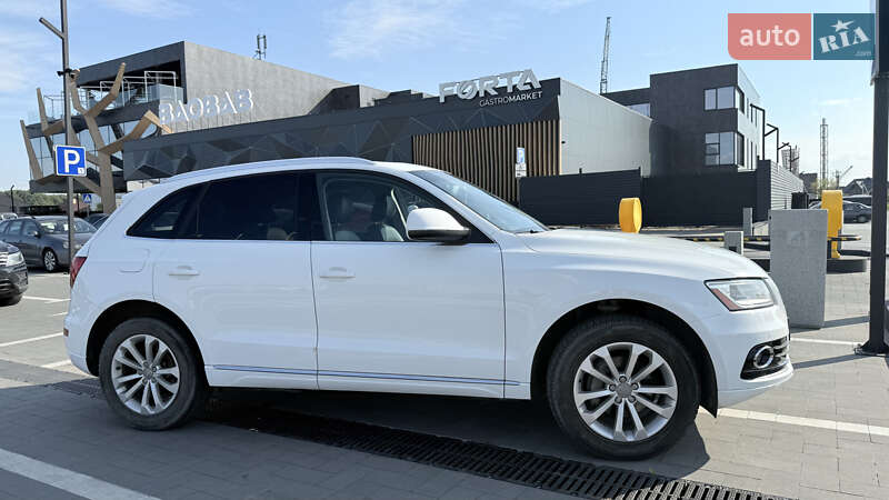 Внедорожник / Кроссовер Audi Q5 2013 в Луцке