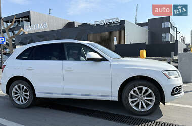 Позашляховик / Кросовер Audi Q5 2013 в 
